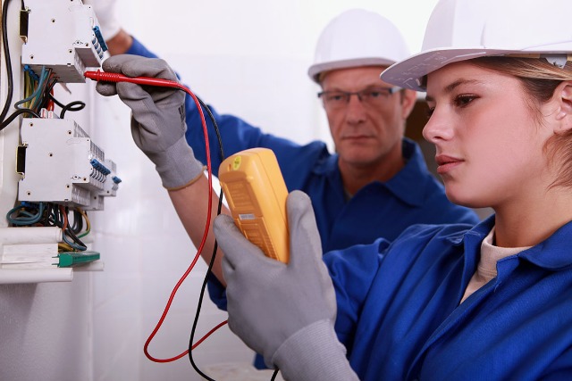Services  Skilled Trades : Experiences Electrician - ALT Electrical